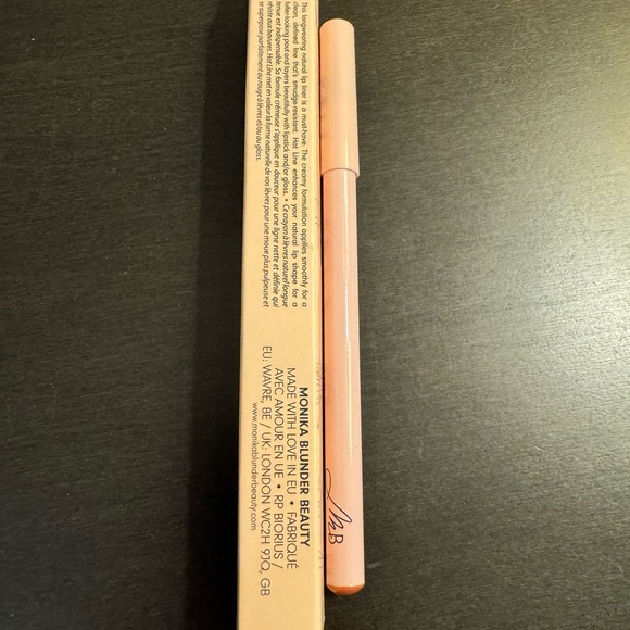 Monika Blunder Beauty Hot Line Lip Liner Sandi 1.14 g .04 oz NIB - Picture 4 of 4
